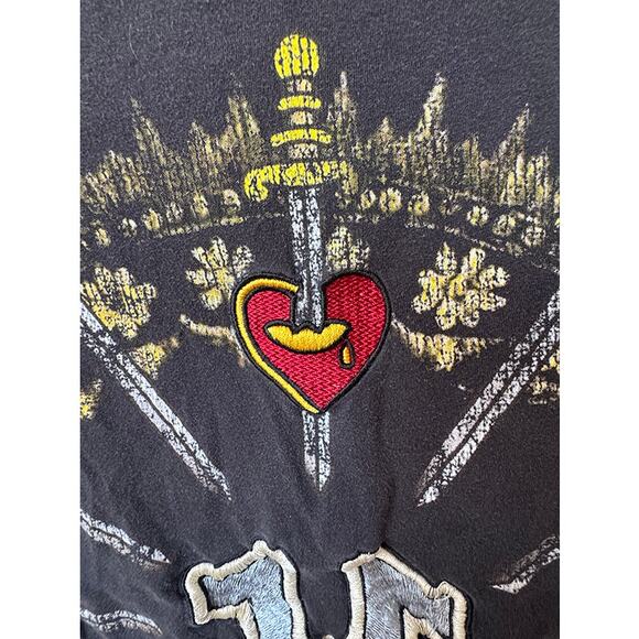 Vintage True Religion Men's Gothic Sword Embroidered Graphic Print T-Shirt - Picture 8 of 8